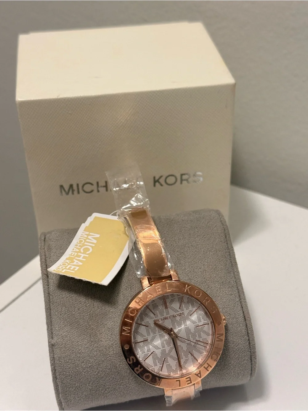 ✨ Brand New Michael Kors Watch – MK4263 ✨